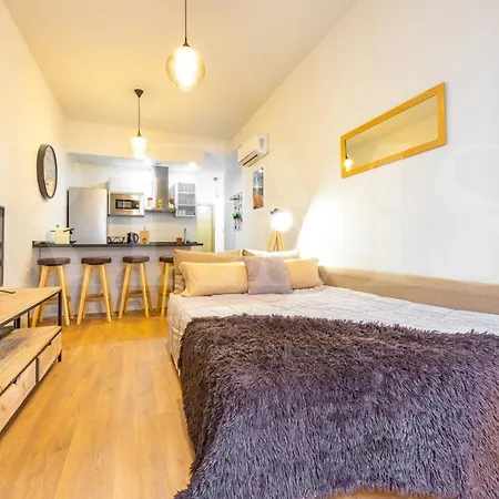 Cozy Flat With Common Pool & Parking - Center By Rems Lejlighed Málaga