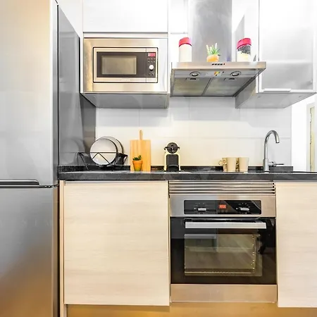 Cozy Flat With Common Pool & Parking - Center By Rems * Malaga