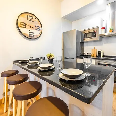 Cozy Flat With Common Pool & Parking - Center By Rems Malaga