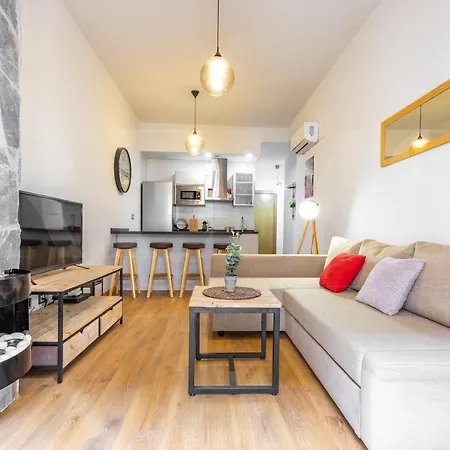 Cozy Flat With Common Pool & Parking - Center By Rems * Malaga