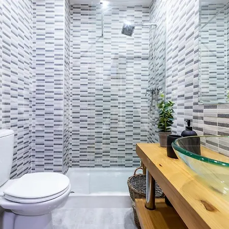 Apartment Cozy Flat With Common Pool & Parking - Center By Rems