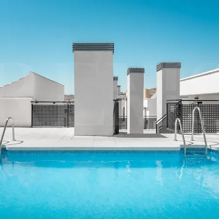 Cozy Flat With Common Pool & Parking - Center By Rems Malaga