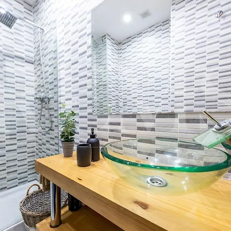 Apartment Cozy Flat With Common Pool & Parking - Center By Rems *